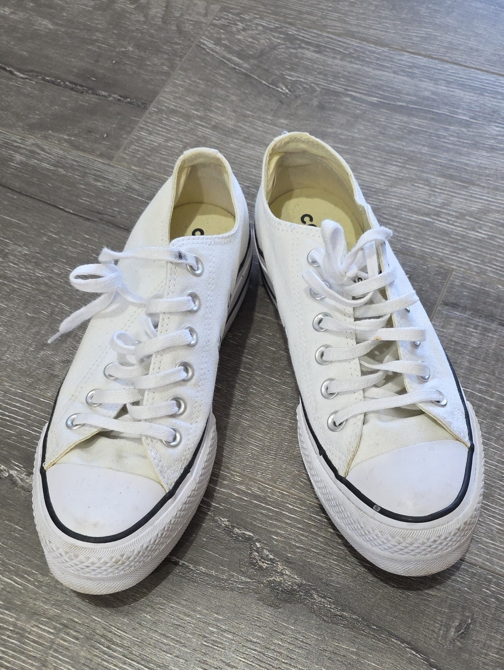 Converse Low Top Platform Sneakers